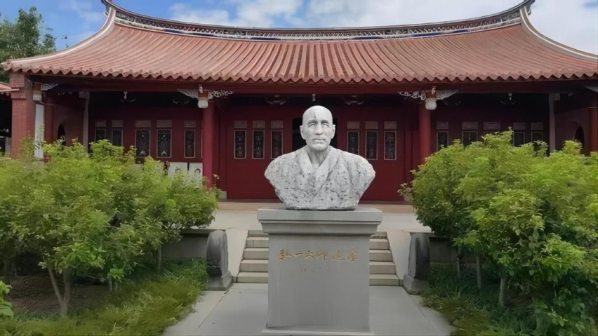 驾一辆车探一座城拜一个人 快意人生莫过于此