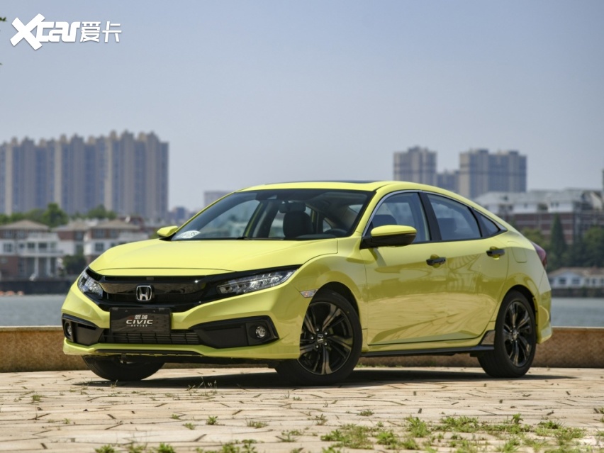 8月轿车销量出炉，轩逸朗逸继续领跑，它竟然跌出前十