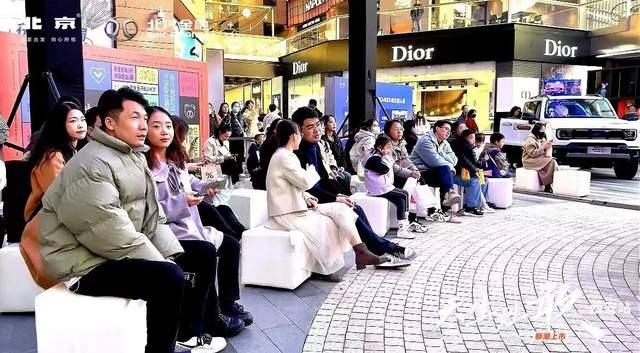 天生姓敢，“潮”为人先！全新BJ40城市猎人版西安站正式上市！