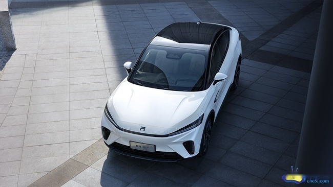 飞凡R7“大号Model Y“实力碾压Model Y