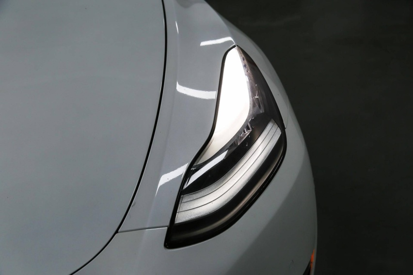 新出行独家体验特斯拉 Model Y 空间表现有惊喜