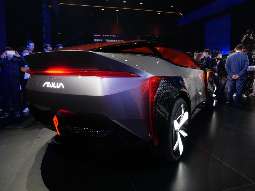 风神e.π2021概念车正式发布 定位智能纯电SUV