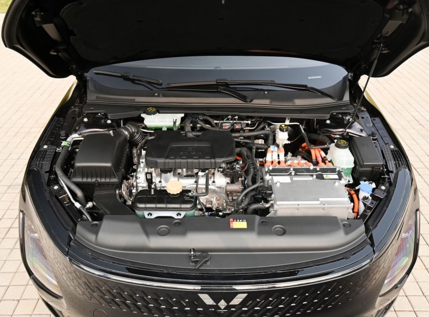 亏电油耗2.7L/100km，五菱星光省油是认真的，但底盘均衡有待提高