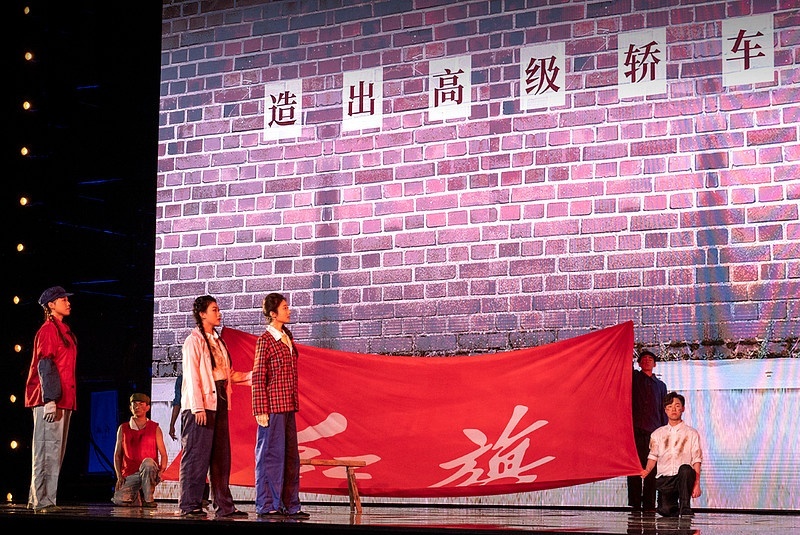 重新定义豪华A+级SUV，14.58万起售的红旗HS3，大有可为？