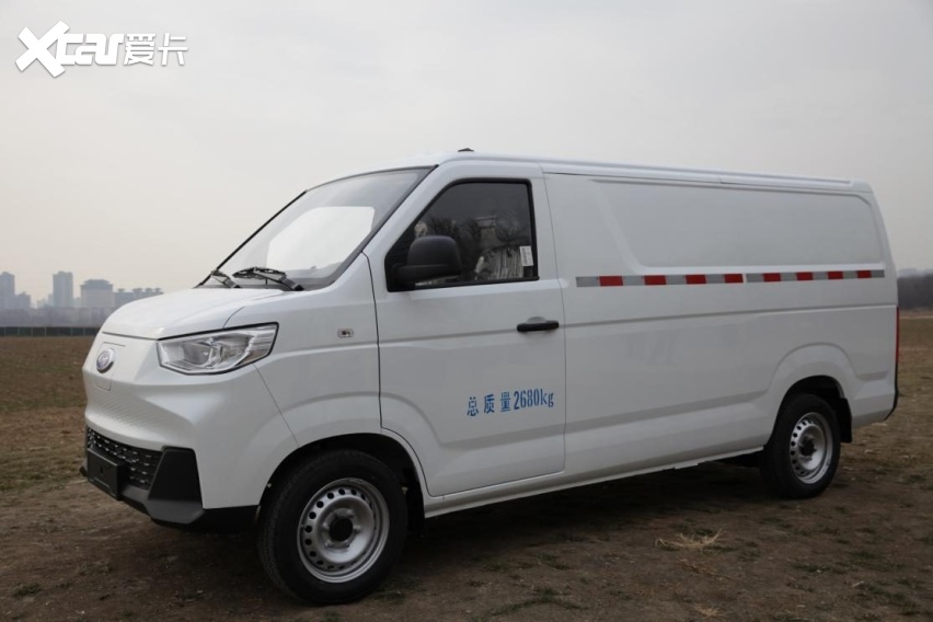 长江七号新能源面包车:车宽 路更宽 首付3800元 月供2100元
