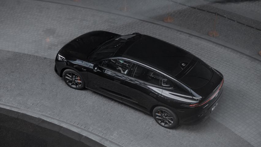 特斯拉Model Y的劲敌来袭？智己LS6是否更值得买