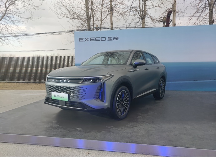 星途瑶光C-DM上市：落地价比燃油版还低，以性价比切入B级SUV市场