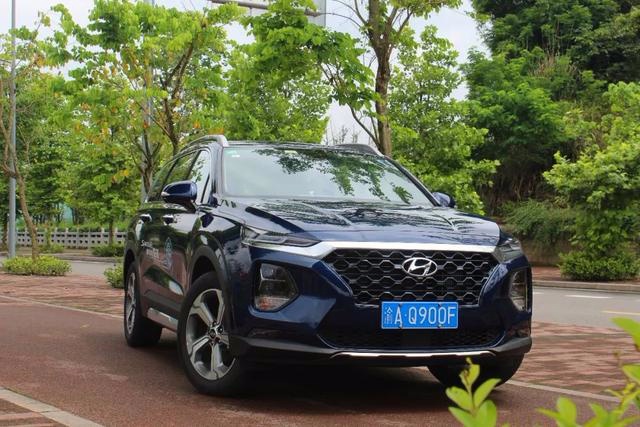 想要一台家用的六座中型SUV?或许第四代胜达就是你找的那款!