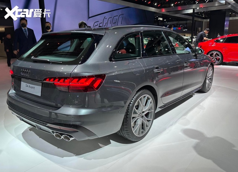 2023上海车展:奥迪s4 avant开启首发亮相