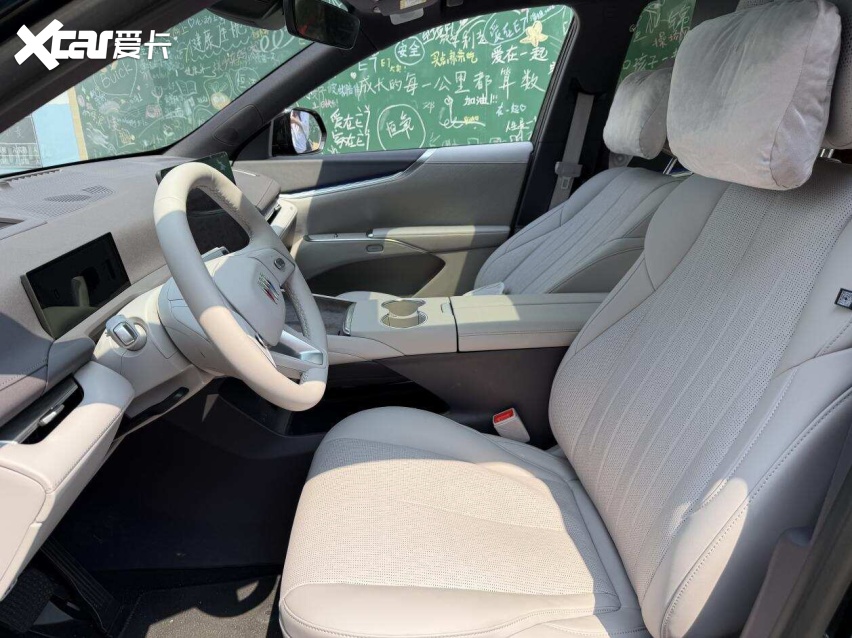 定价区间16万-21万元别克至境E7“入门即满配”(图8)