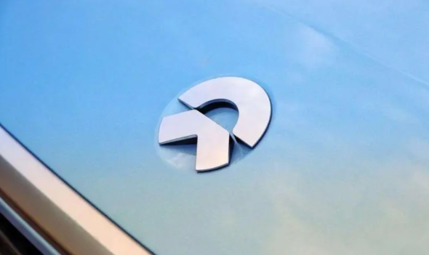 实力拉满格，但蔚来ET9能否成功，这“三座大山”是关键