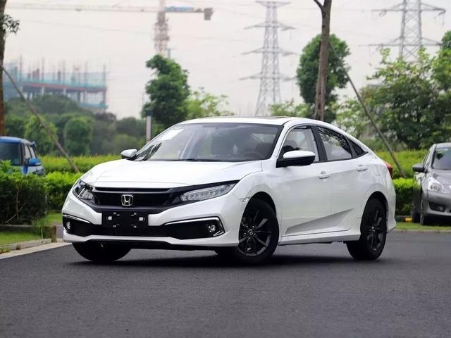 15万选啥车？合资运动轿车本田思域/领克03/昂克赛拉看谁家强