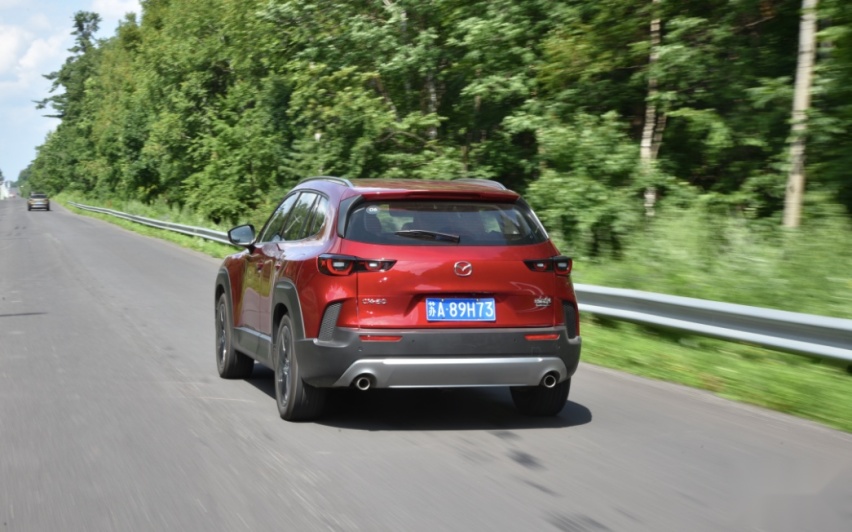 诠释“山系生活漫游之旅”，MAZDA CX-50行也驭马长白山