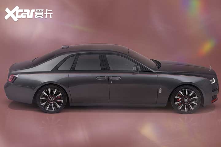 诚如劳斯莱斯设计总监 anders warming 所言,由于许多劳斯莱斯的客户