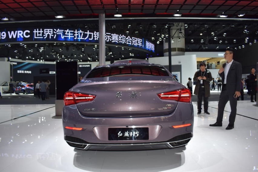 红旗入门级轿车——红旗H5，外观年轻大气，售价14.68万起