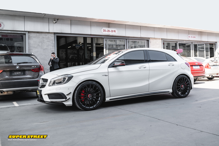 强劲油膜保护，奔驰AMG A45更换安索75W140差速器油