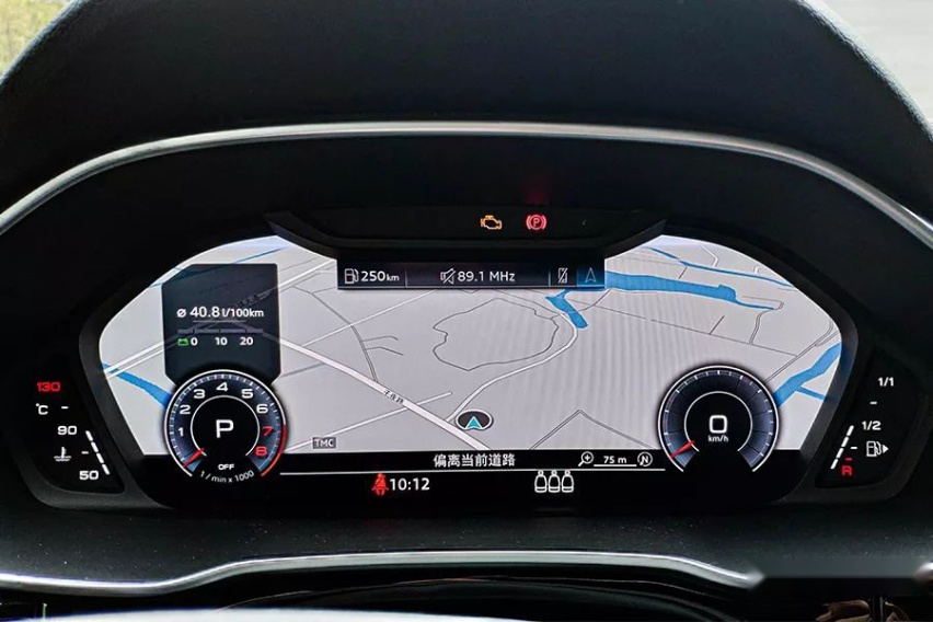 试驾全新奥迪Q3，内饰科技很抢眼，2.0T+7DCT动力如何