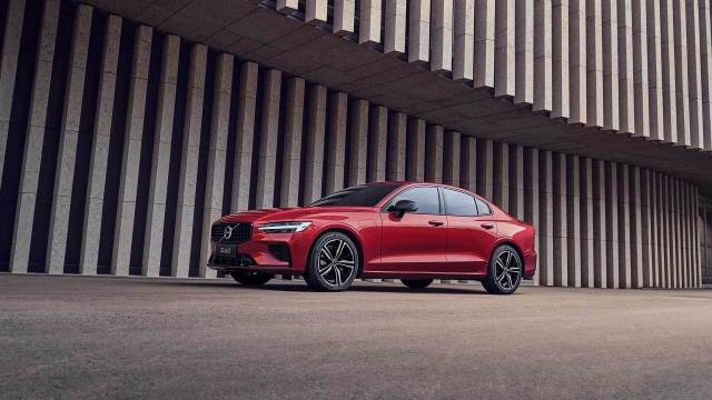 沃尔沃XC60和宝马X3两个“大犟种”，到底谁的坚持更迷人？