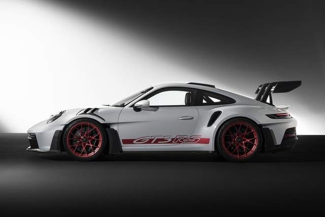 可上路的赛道利器 保时捷911 GT3 RS将5月24日公布售价