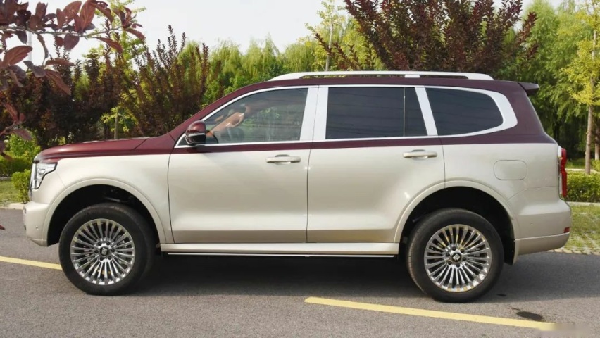 硬派豪华SUV，坦克500，更高颜值、更强动力！