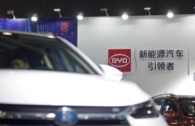 腾势十年无果回炉再造，比亚迪为何玩不转高端？