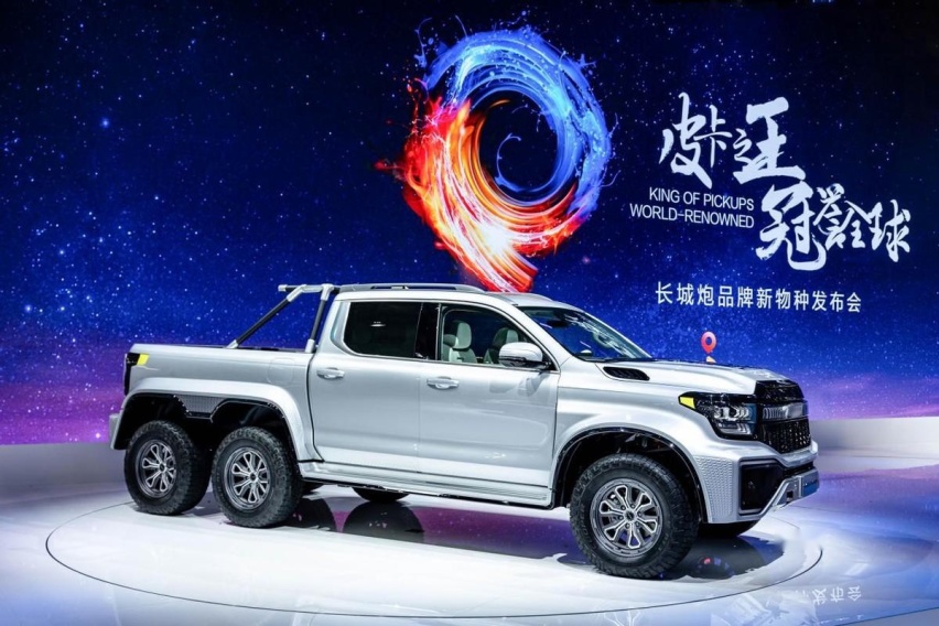 引领皮卡4.0时代：长城炮六轮新物种携山海炮混动双星霸屏上海车展