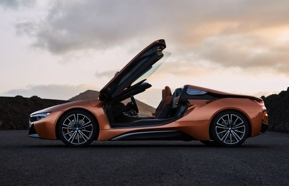 有钱人的玩具，中国限量发售10台，BMW i8推出极夜流星版
