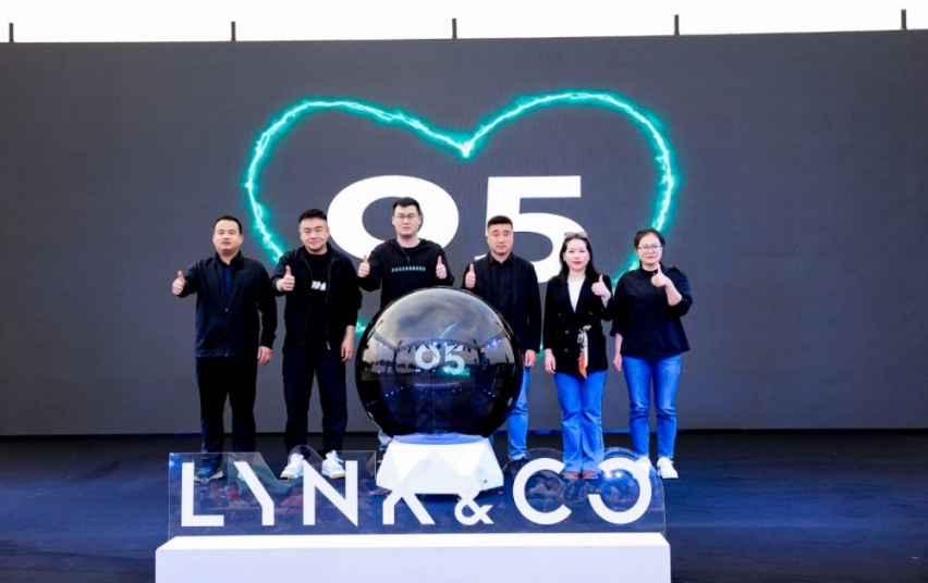 三款车型齐发！领克05极智轿跑SUV武汉上市