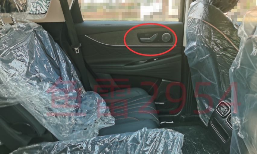全新旗舰，奇瑞全新中型SUV曝光，要跟比亚迪唐争一争？