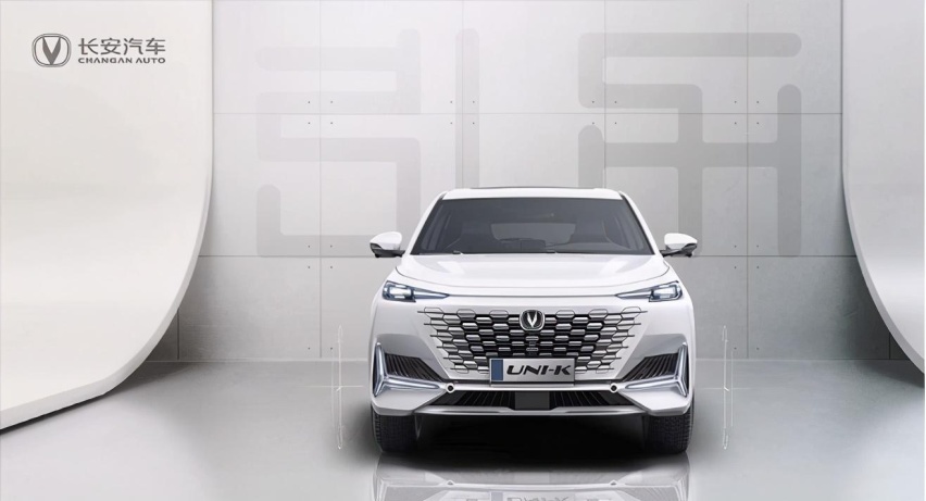 造型科幻 搭载2.0T发动机 长安UNI-K官图发布