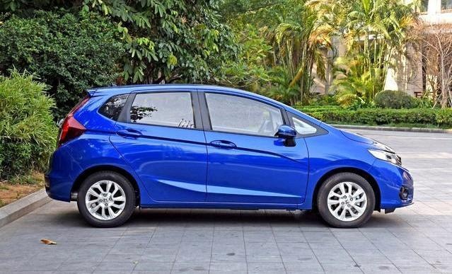 全新本田飞度搭载1.5L+CVT，国五排放标准，能不能入手？