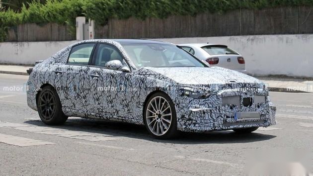 全新梅赛德斯-AMG C级谍照曝光 或搭载2.0T混动系统