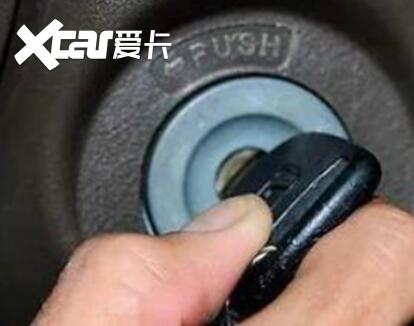 汽车放多少天不开电瓶会亏电?放10天就打不着火正常吗?