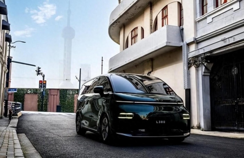 对标别克GL8，吉利翼真 L380 车型官图发布，续航650公里