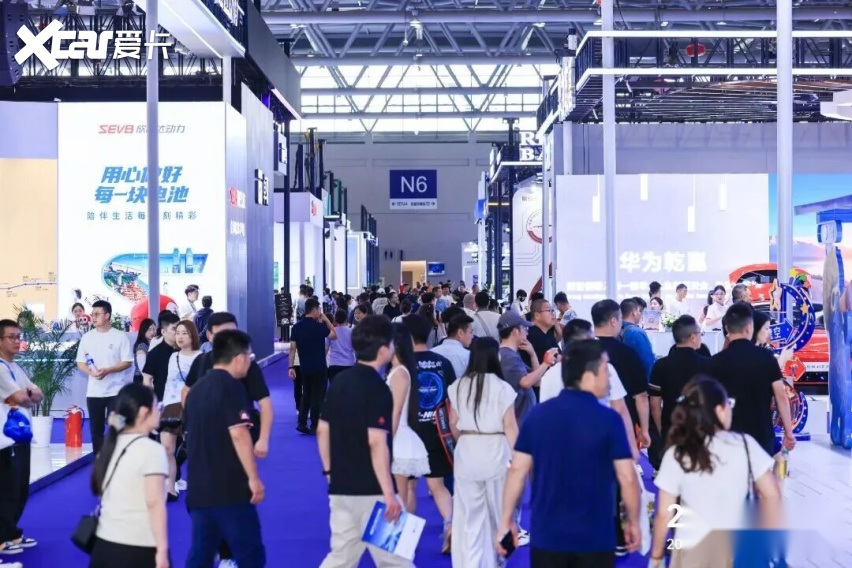 不止拼硬件!重庆 AI 车展揭露行业新竞争风向