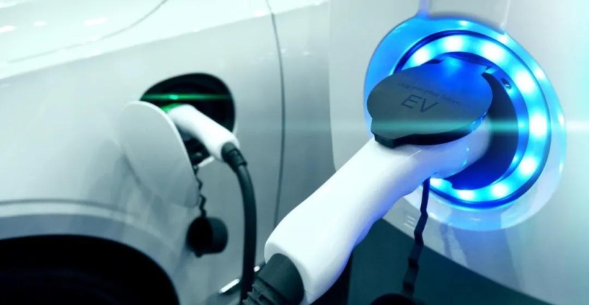 充电比加油便宜5倍，为了省钱该买电动车吗？