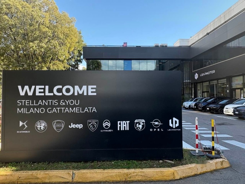 纯电增程双剑合璧，零跑C10爆红流量密码揭秘！