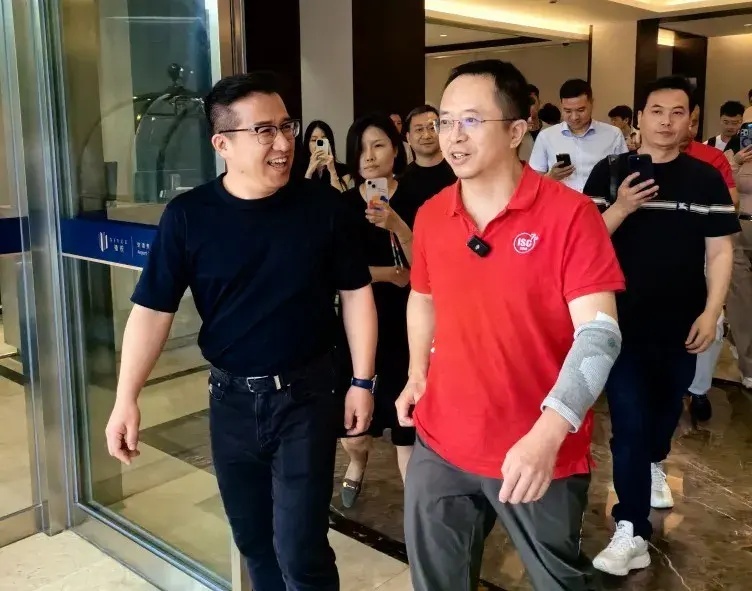 安聪慧居然卑微致歉，周鸿祎给极氪009光辉代言翻车？