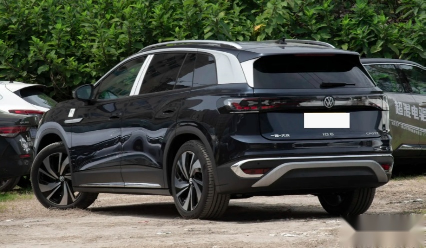 特斯拉，丰田迎来“最强对手”，大众中大型SUV，6/7座仅18万