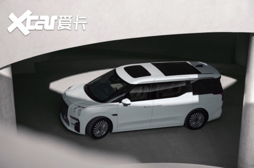 教BBA做豪华车？在豪华MPV全新细分市场下，极氪009选择创造风口