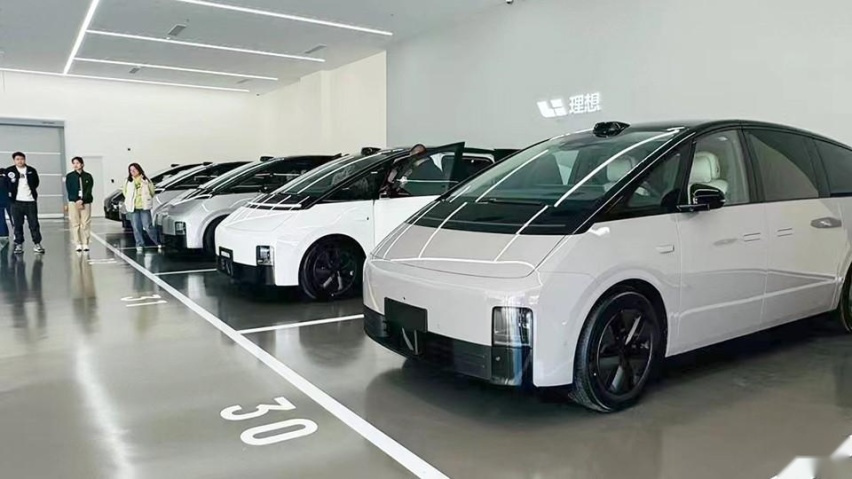 理想MEGA退单破万在前，小米SU7根本没有定高价的胆量？