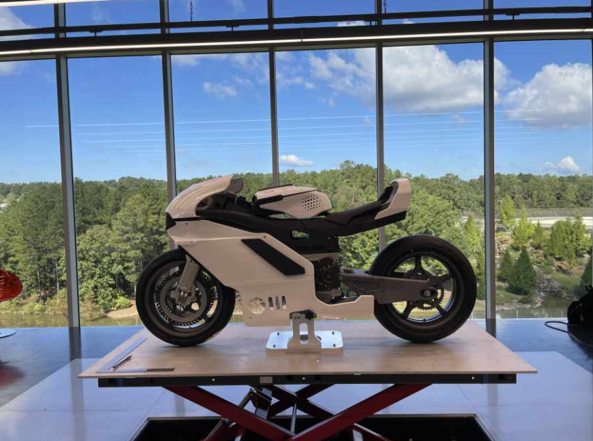 杜卡迪推概念摩托，整车3D打印，具备机械增压动力可达137马力