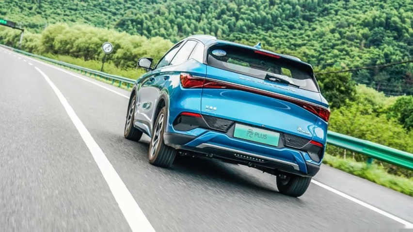 比亚迪首款15万纯电SUV，开着行吗？