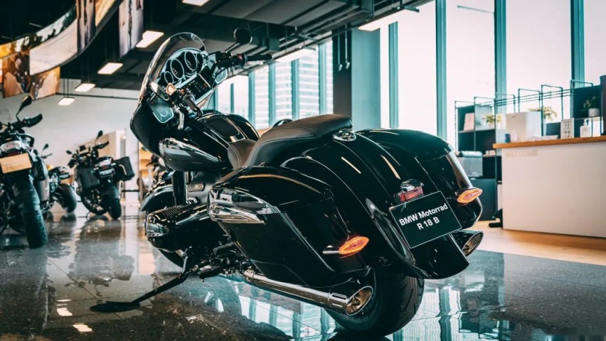 原来宝马也有这样的摩托！探店BMW R18 游侠/洲际旅行家