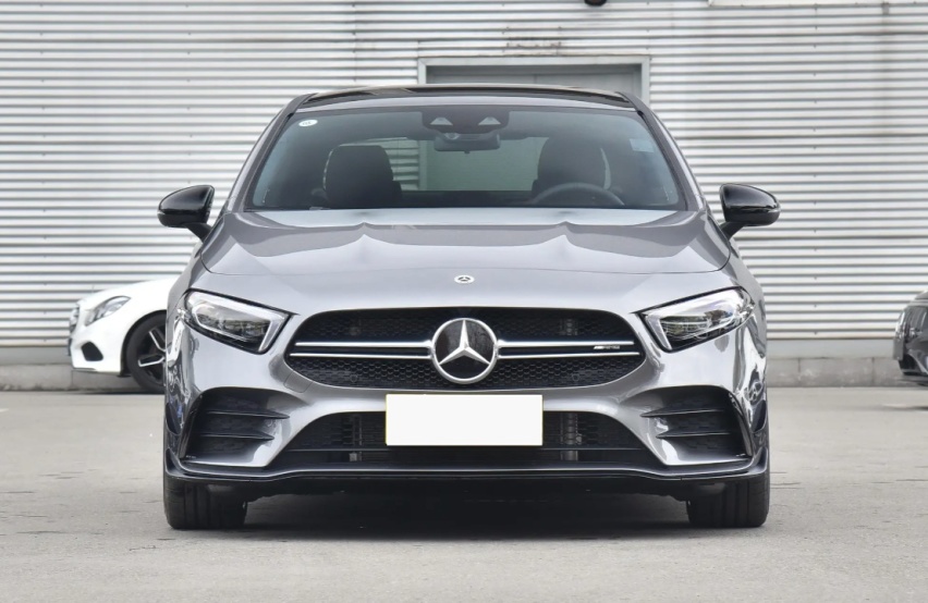 奔驰性能AMG，还是高配却不足40万！四驱底盘+2.0T，4.9秒破百