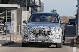 新款奔驰GLE路试谍照曝光，换三叉星大灯，或新增副驾屏