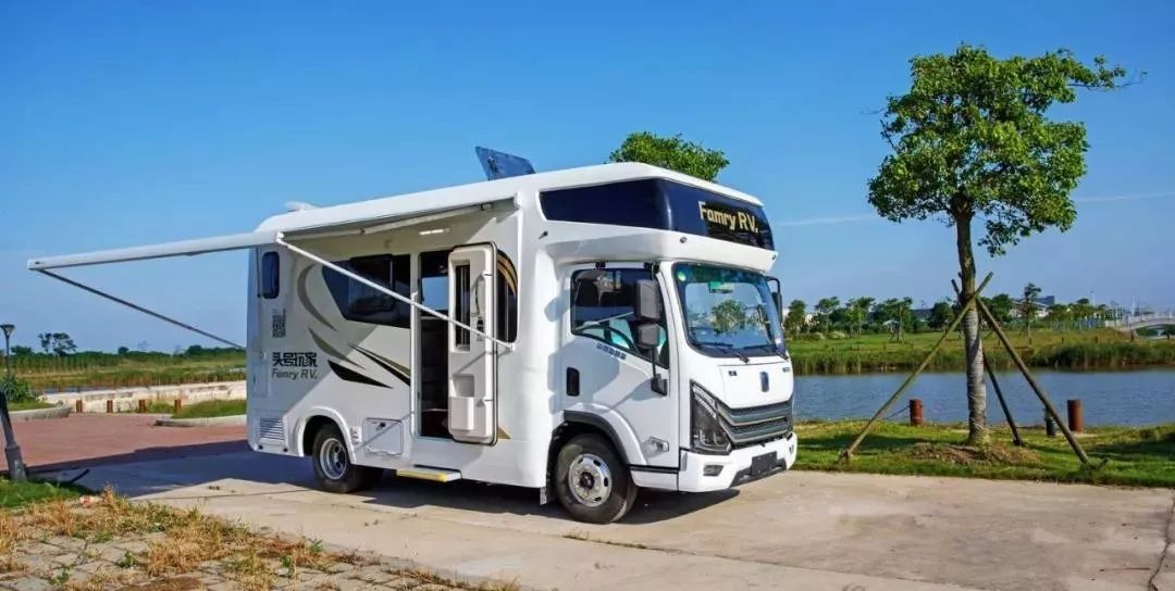 你要的新能源平头轻卡依维柯冰淇淋房车法美瑞都可以满足你