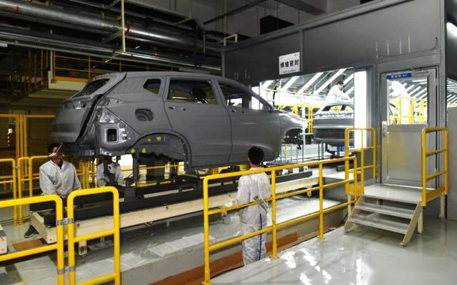 从小鹏摸到海马汽车，吃瓜群众：73秒造车是真实存在的吗？