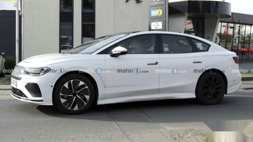 特斯拉Model 3迎来劲敌？大众ID. AERO量产版曝光，续航62