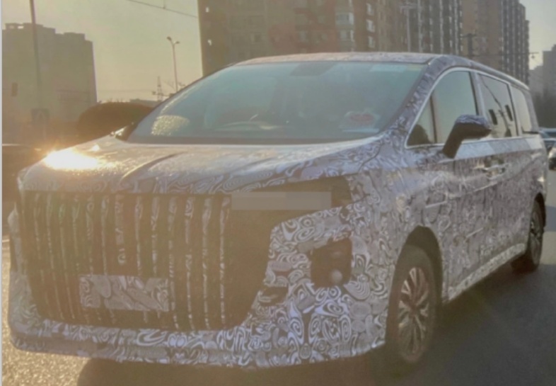 红旗MPV来了，造型霸气，或配3.0T V6动力，埃尔法都要靠边